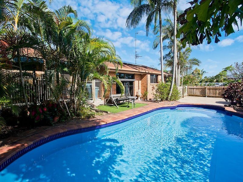 9 Barrine Drive, Worongary QLD 4213