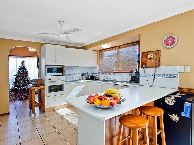 9 Barrine Drive, Worongary QLD 4213