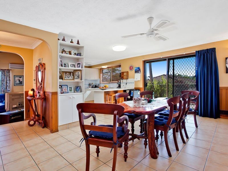 9 Barrine Drive, Worongary QLD 4213