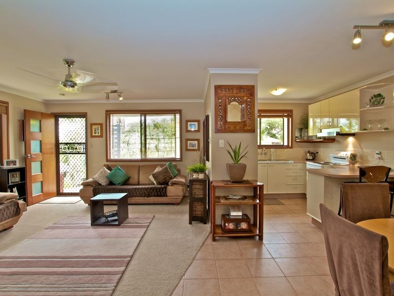 17 Goodman Close, Highland Park QLD 4211