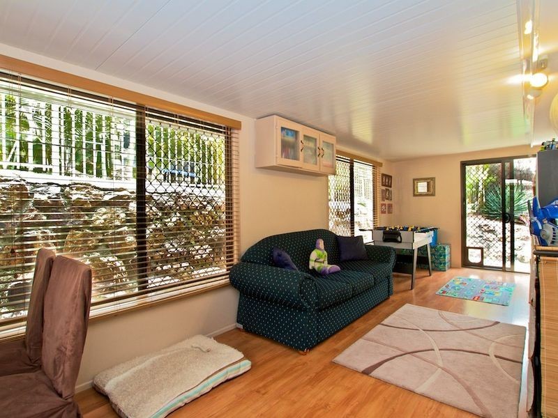 17 Goodman Close, Highland Park QLD 4211