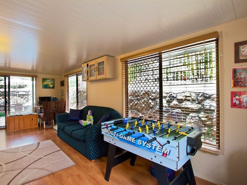 17 Goodman Close, Highland Park QLD 4211
