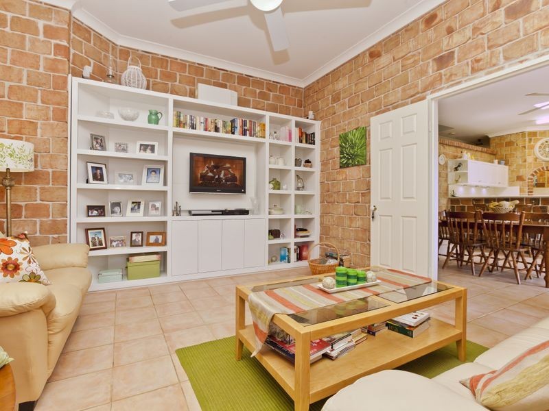 10 Lords Avenue, Mount Nathan QLD 4211