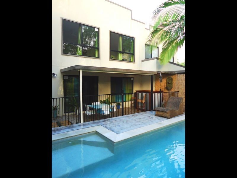 2/7 Dine Court, Upper Coomera QLD 4209