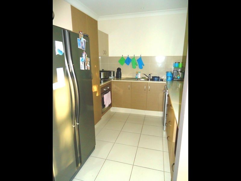 2/7 Dine Court, Upper Coomera QLD 4209