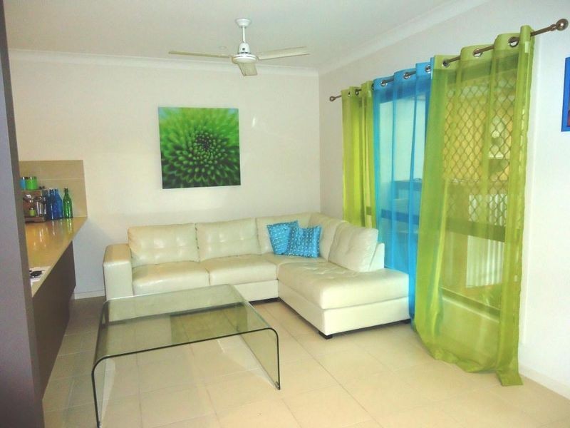 2/7 Dine Court, Upper Coomera QLD 4209