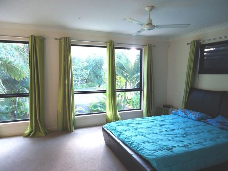 2/7 Dine Court, Upper Coomera QLD 4209