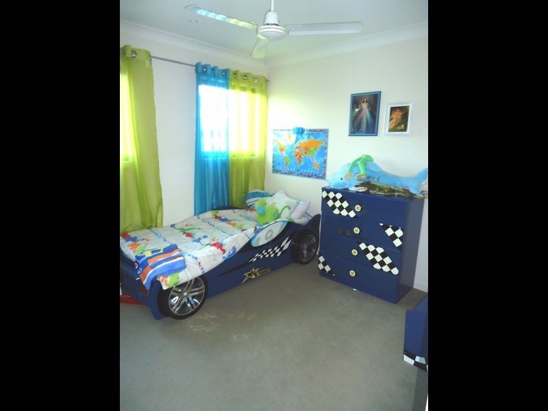 2/7 Dine Court, Upper Coomera QLD 4209