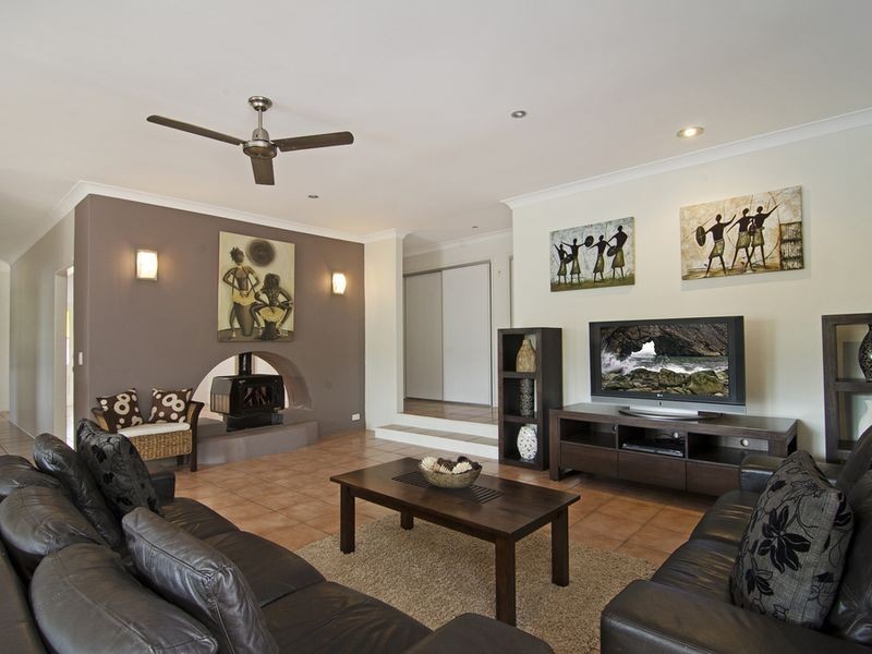 15 St Petersburg Place, Nerang QLD 4211