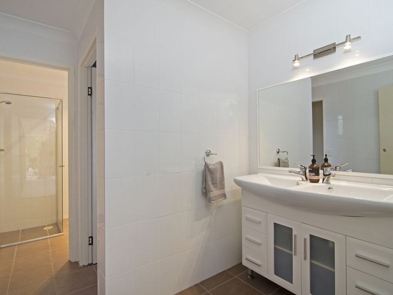 15 St Petersburg Place, Nerang QLD 4211