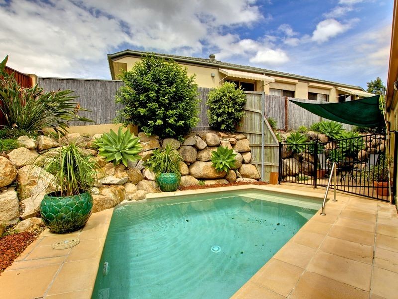 10 Riverwood Drive, Ashmore QLD 4214
