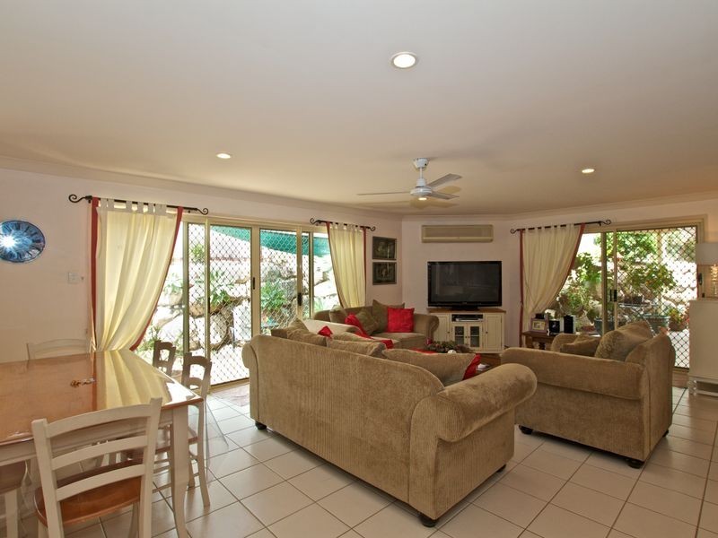 10 Riverwood Drive, Ashmore QLD 4214