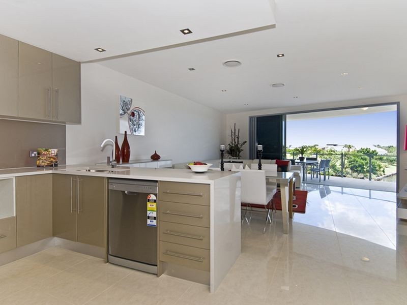 9 ‘Quay Views’ Emerald Islands Drive, Carrara QLD 4211