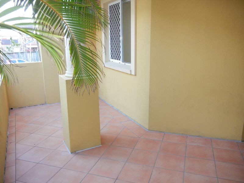 1/7 Johnston Street, Southport QLD 4215