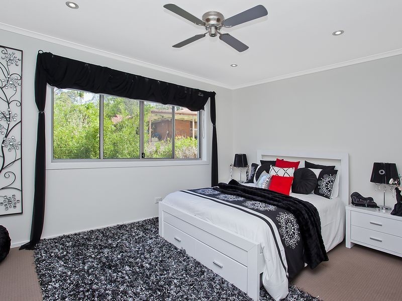 4 Winderadeen Court, Nerang QLD 4211