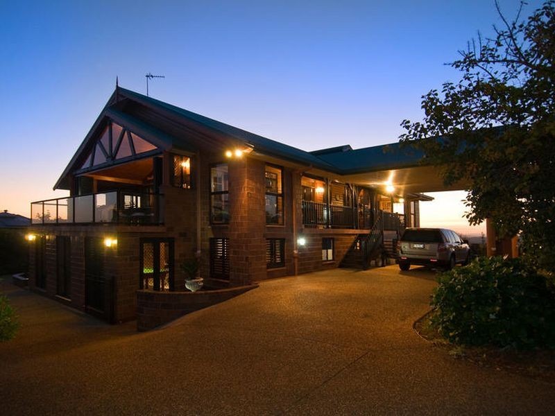 24 Outlook Avenue, Lower Beechmont QLD 4211