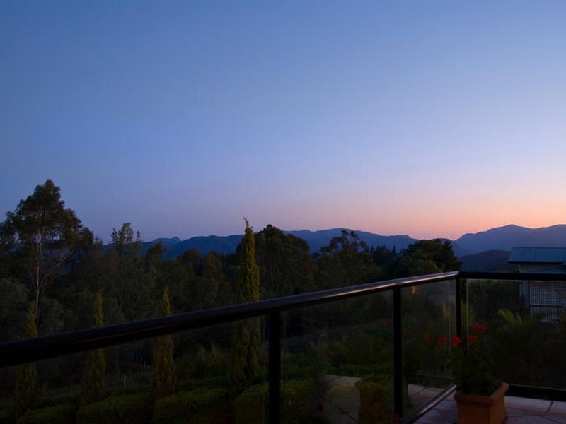 24 Outlook Avenue, Lower Beechmont QLD 4211