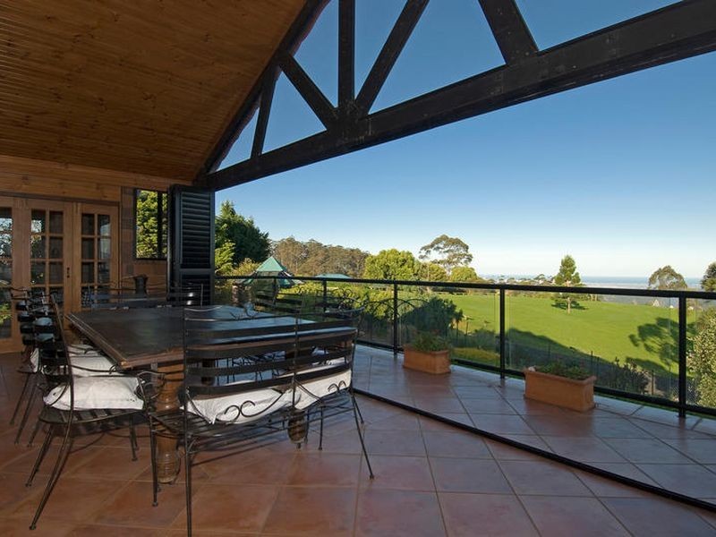 24 Outlook Avenue, Lower Beechmont QLD 4211