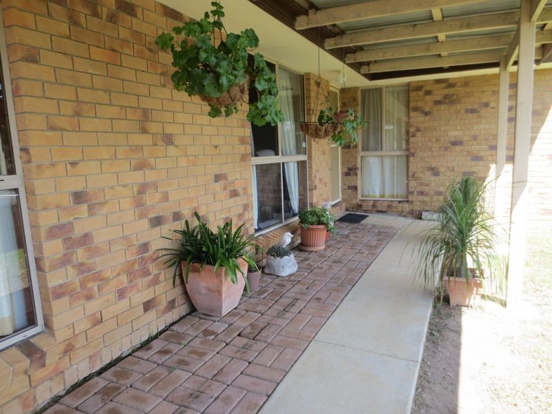 2A Alison Road, Carrara QLD 4211