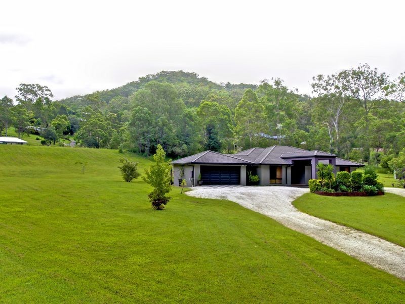 20 Ibrox Park Court, Nerang QLD 4211