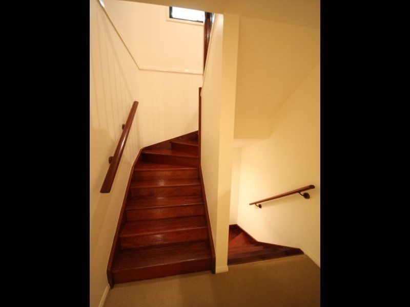 20/2 Ridgeline Way, Highland Park QLD 4211