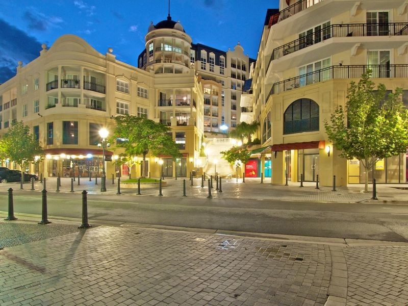 3049/3029 The Boulevard, Carrara QLD 4211