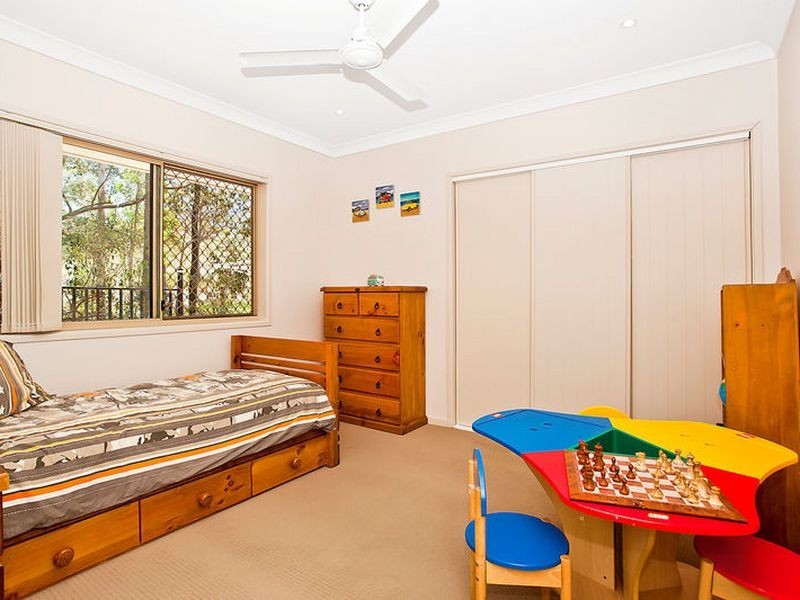 15 Honey Eater Court, Gilston QLD 4211