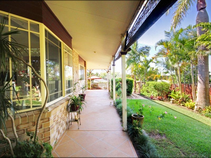 3 Hampshire Close, Highland Park QLD 4211