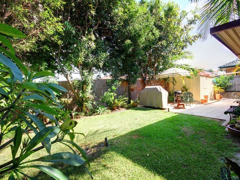 3 Hampshire Close, Highland Park QLD 4211
