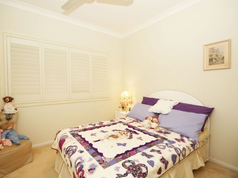 3 Hampshire Close, Highland Park QLD 4211