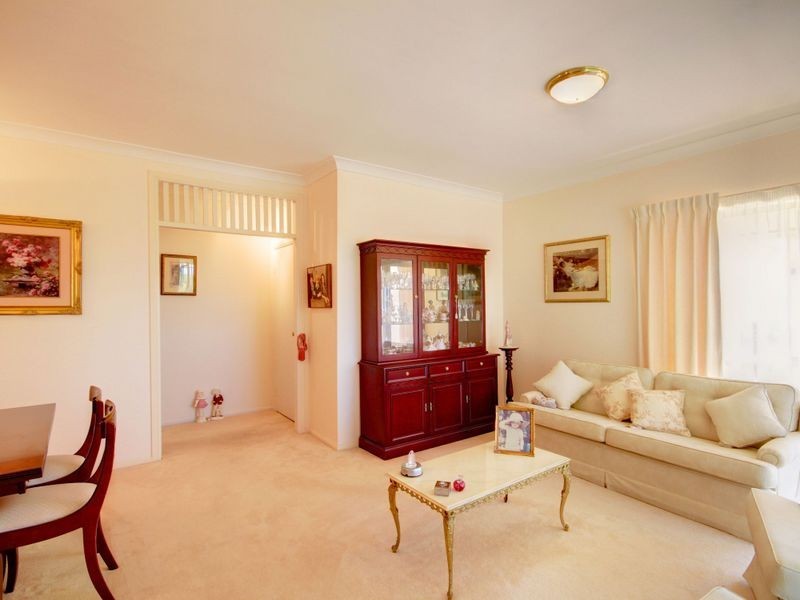 3 Hampshire Close, Highland Park QLD 4211