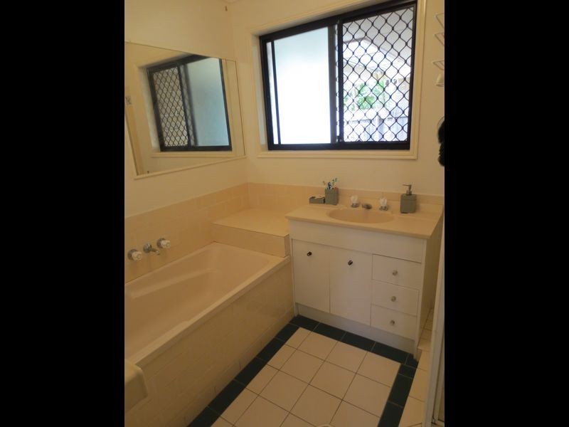 4 Acero Court, Nerang QLD 4211