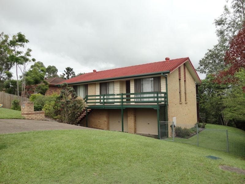 10 Lytham Court, Highland Park QLD 4211