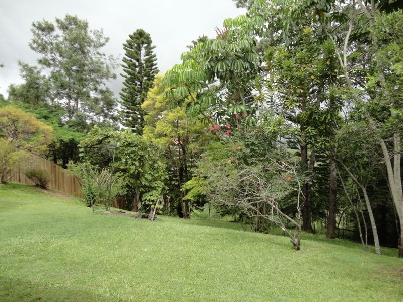 10 Lytham Court, Highland Park QLD 4211