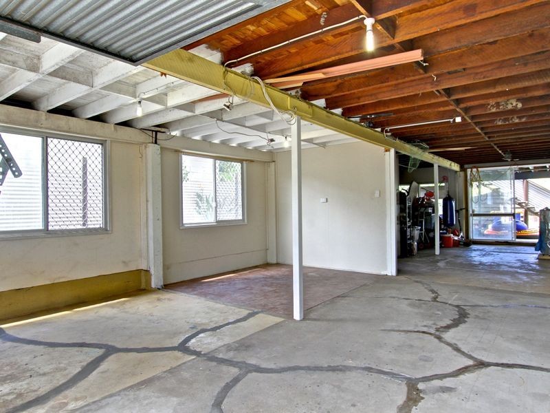 16 Mount Street, Nerang QLD 4211