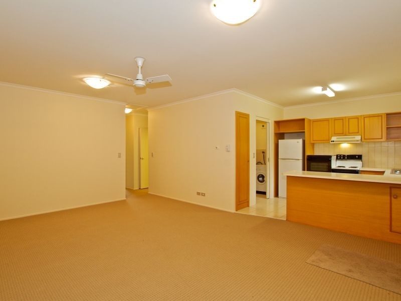 63/11 Araucaria Way, Elanora QLD 4221