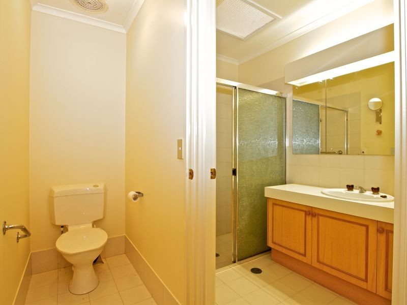 63/11 Araucaria Way, Elanora QLD 4221