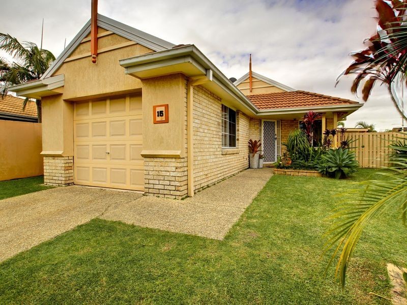 15 Oasis Crescent, Elanora QLD 4221