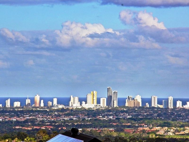 19 Ballah Crescent, Highland Park QLD 4211