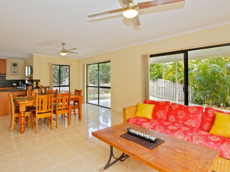 19 Ballah Crescent, Highland Park QLD 4211