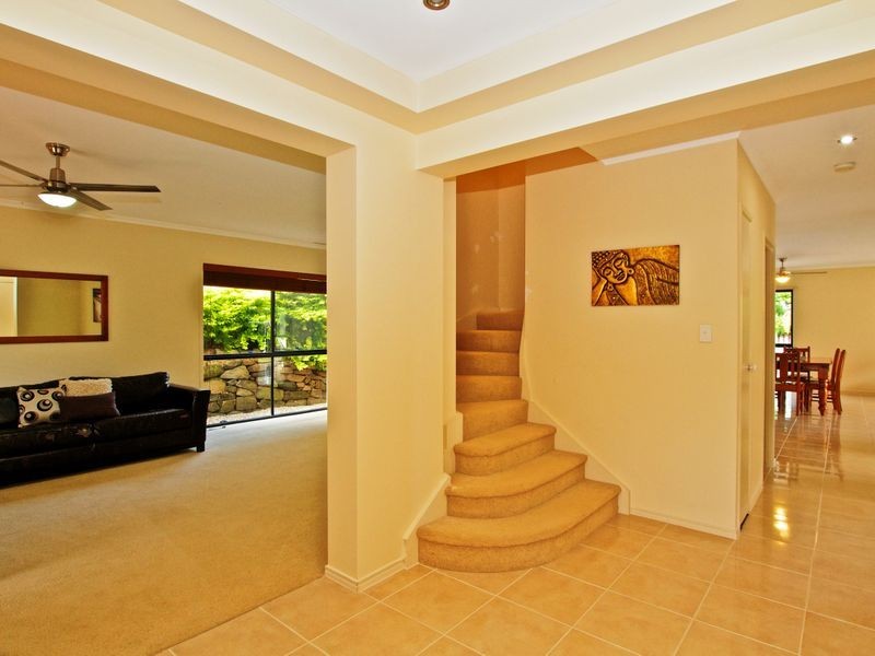 19 Ballah Crescent, Highland Park QLD 4211