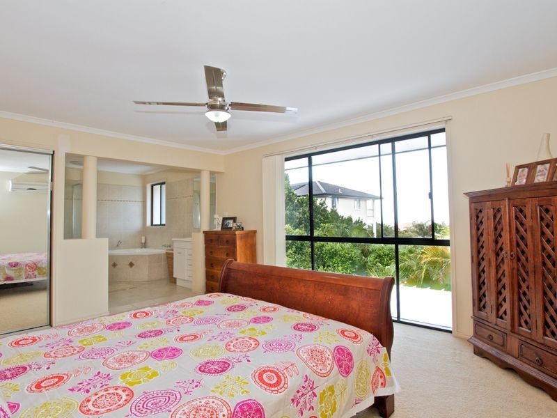 19 Ballah Crescent, Highland Park QLD 4211