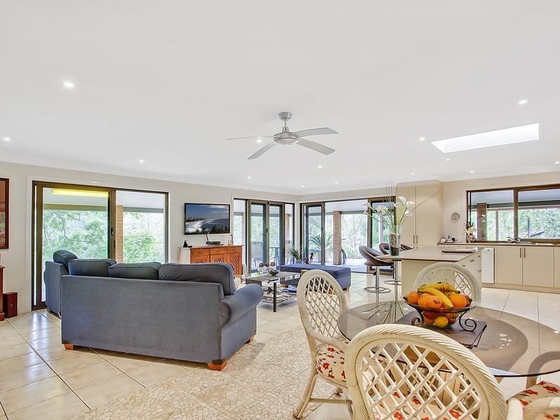 28 Glen Circuit, Clagiraba QLD 4211