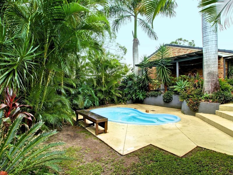 33 Woolmere Street, Carrara QLD 4211