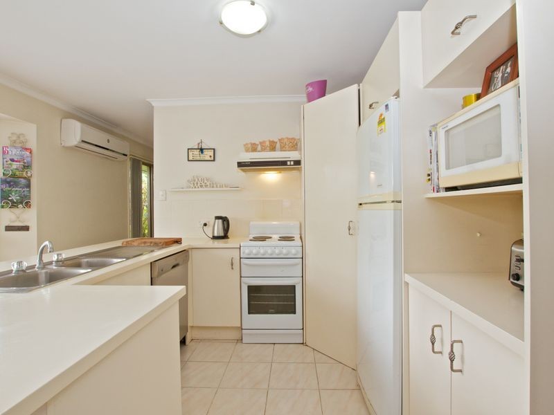 33 Woolmere Street, Carrara QLD 4211