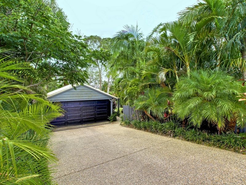 33 Woolmere Street, Carrara QLD 4211