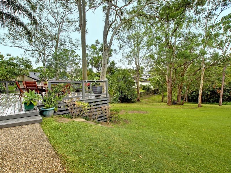 33 Woolmere Street, Carrara QLD 4211