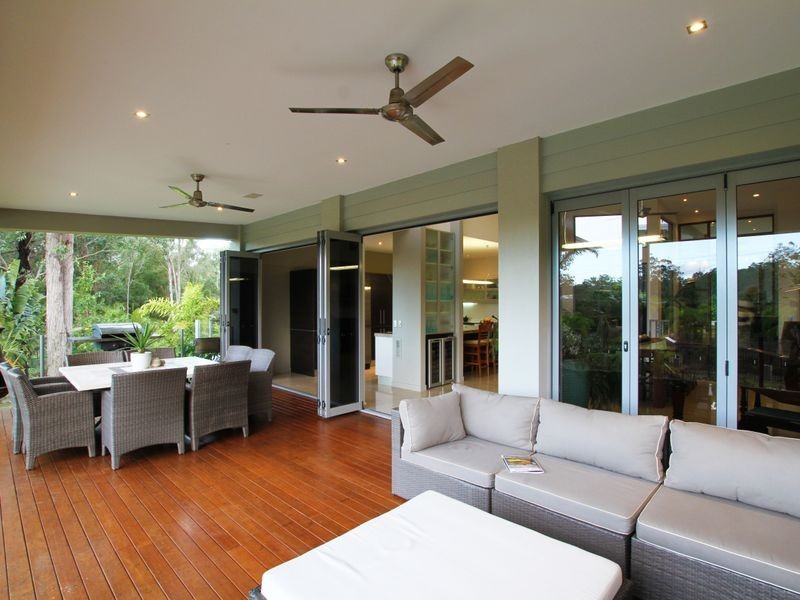 2 Lily Crescent, Nerang QLD 4211