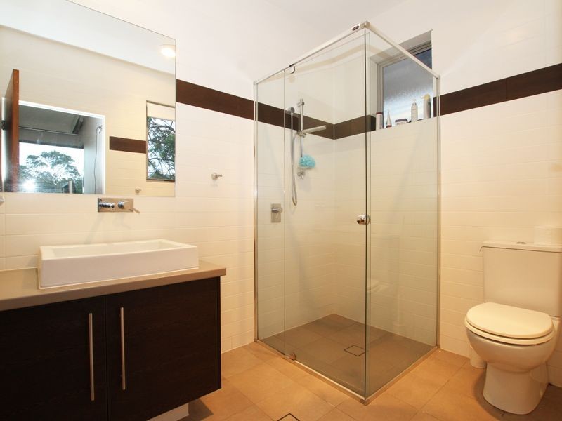 2 Lily Crescent, Nerang QLD 4211