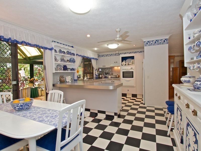 22 Dunsby Drive, Carrara QLD 4211